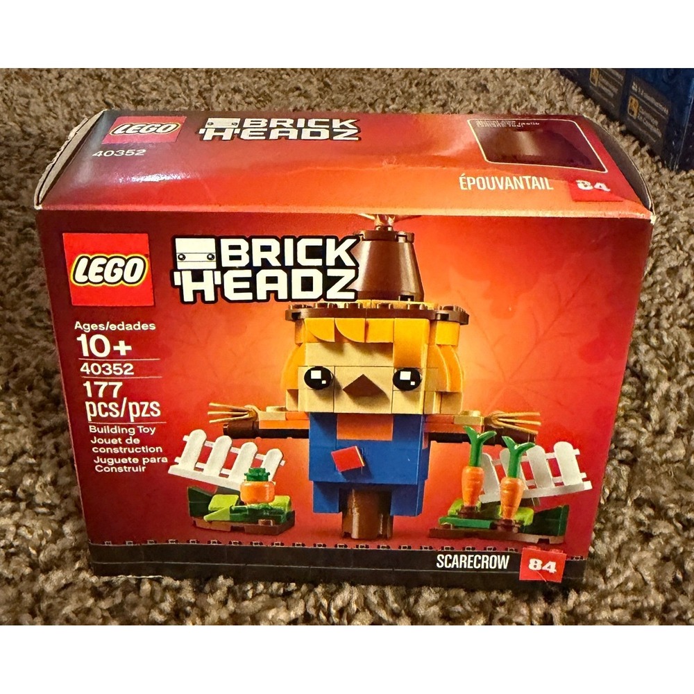 Lego-Brick Headz-Thanksgivig Scarecrow Building Set (NWT) 40352